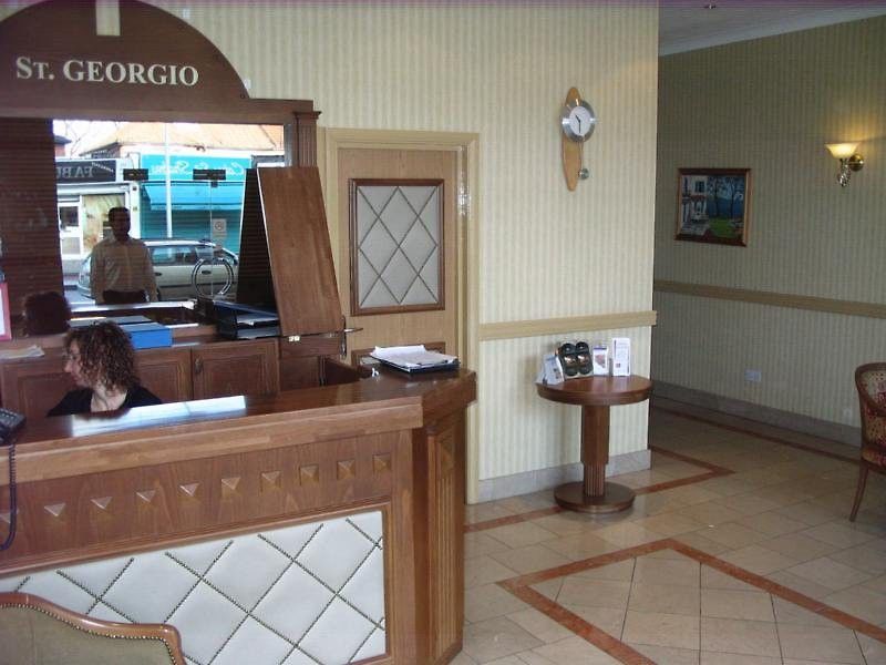 St Georgio Hostel Ilford Ngoại thất bức ảnh