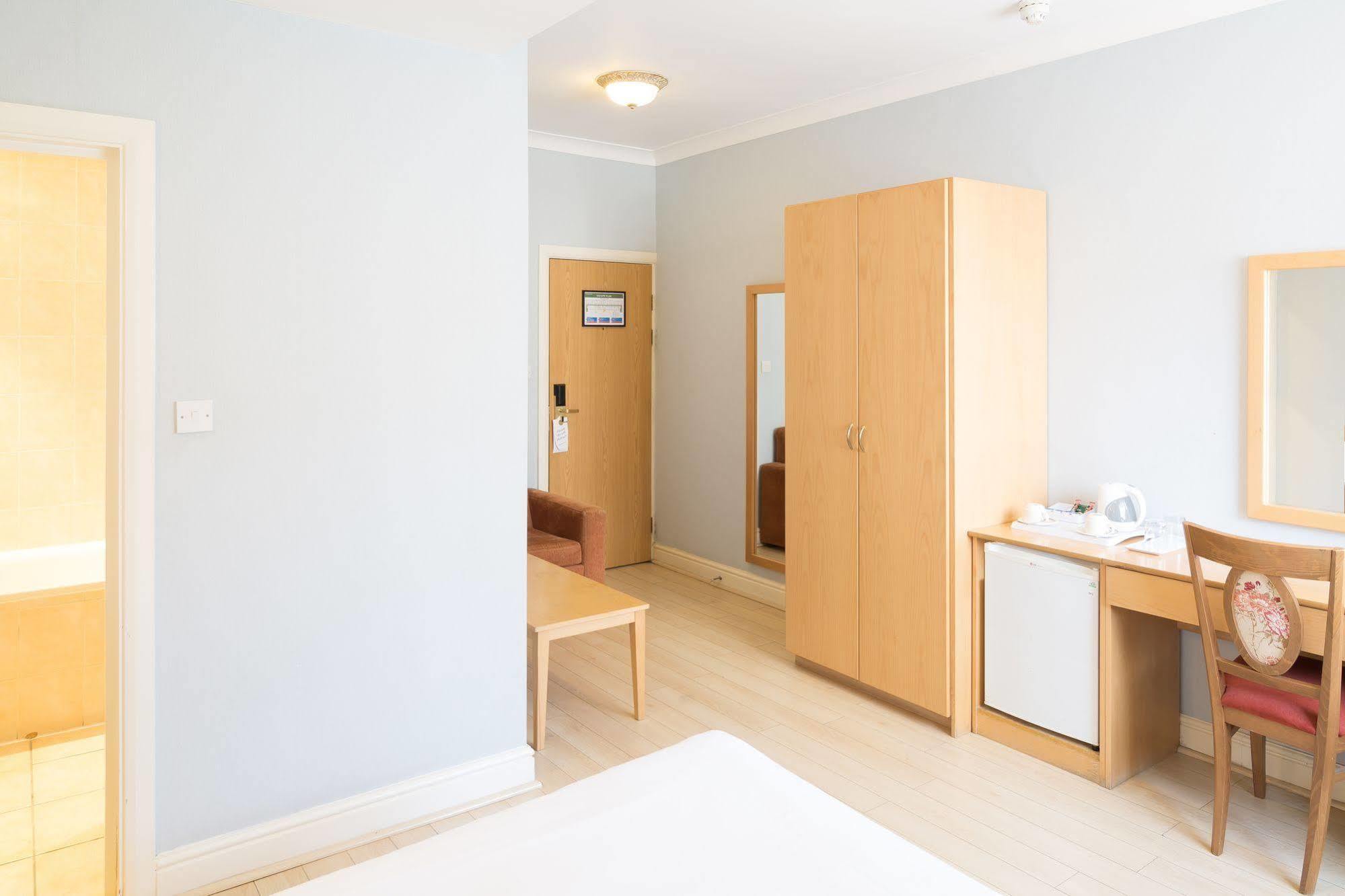 St Georgio Hostel Ilford Ngoại thất bức ảnh